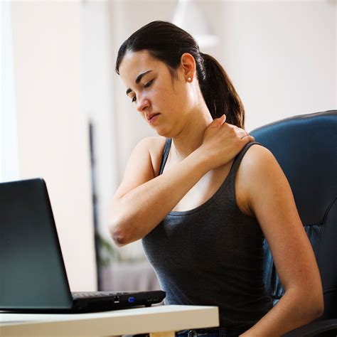 Things You’re Doing to Damage Your Back Without Even Realizing It