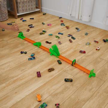 Hot Wheels Track Set Themed Set With Storage MATTEL