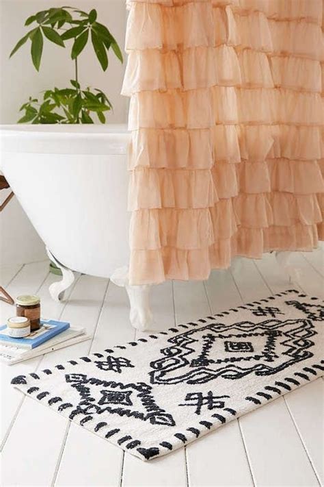 15 Ways To Make Over Your Small Bathroom Into A Spa Worthy Escape