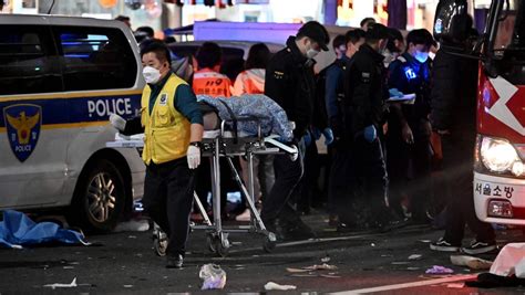 Nuit Dhorreur à Séoul Arrêts Cardiaques Mouvements De Foule Au