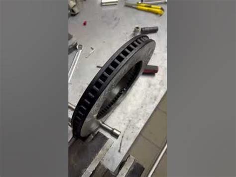 Когда нужно менять тормозные диски??? - YouTube