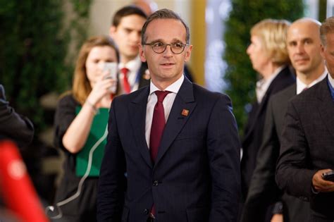 Хайко Маас сравни САЩ със змия удушвач