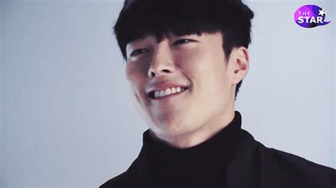 Hot Boy C A L Ng Phim H N N T Yg Cao M G C Nghi Ng H T Hyun Bin Di N Xu T C C N