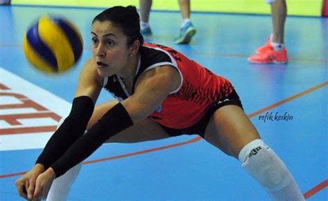 Nilüfer Belediyespor dan libero transferi Voleybolunsesi