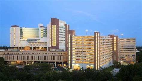 Aurora St. Luke's Medical Center named 'Most Connected' by U.S. News