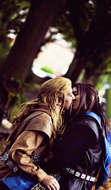 The Hobbit Kili And Tauriel Kiss