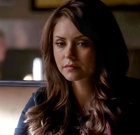 Elena Gilbert Vampire Season 4