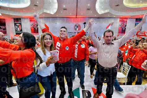 Agencia Fotojarocha EL PRI SE DECLARA LISTO PARA GANAR LA