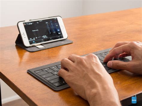 Microsoft Foldable Keyboard Review - PhoneArena