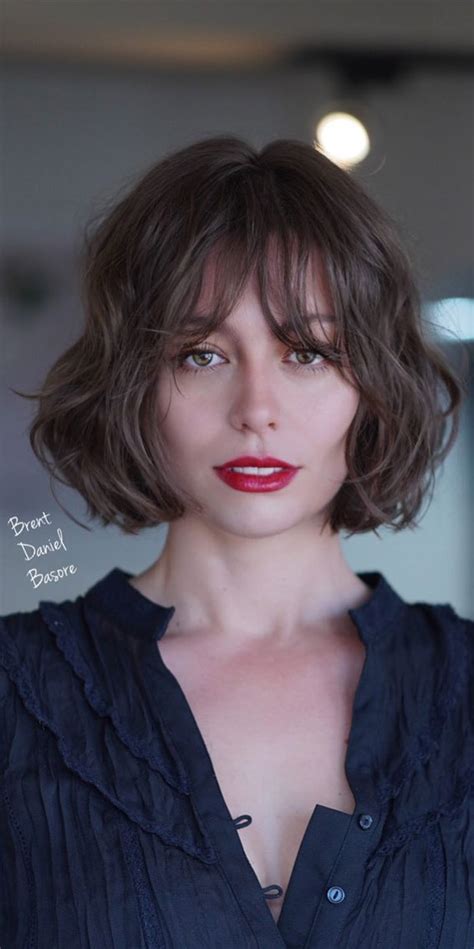 20 Chic Parisian French Bobs Messy French Bob