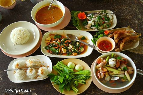 14 Local Thai Food to Try in Phuket - PHUKET 101