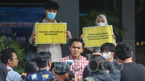 ICW Desak Polri Buka Data Pengadaan Alat Sadap Pegasus Foto Tempo Co