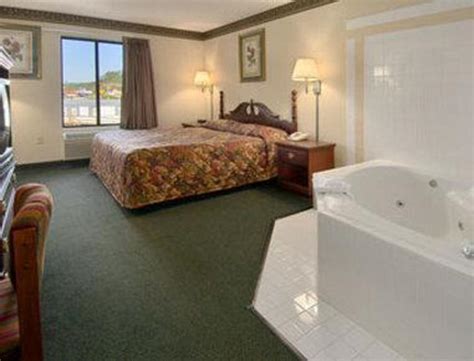 Grayson Inn - Formally Days Inn - Grayson, Grayson (KY) | Best Price ...