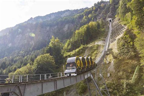 Steilste Standseilbahn Der Welt Gl Nzt Mit K Rcher Presse Und