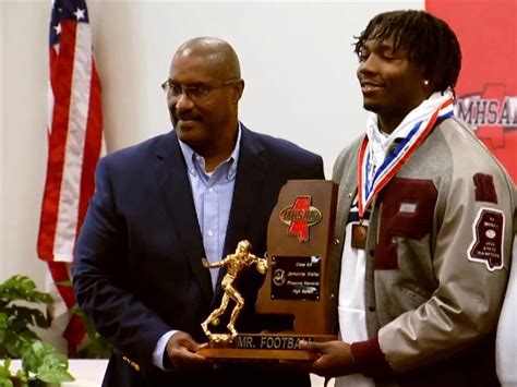 Jamonta Waller earns Mr. Football honors