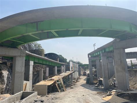 Reporta 89 de avance puente que conectará Parque España con Fundidora