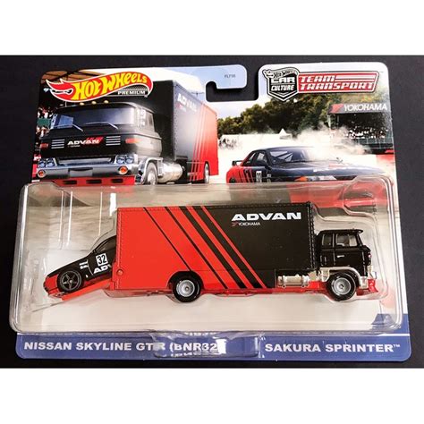 Hot Wheels Team Transport Nissan Skyline GT R Lancia Rally 037 65 Mercury Comet Cyclone L Car