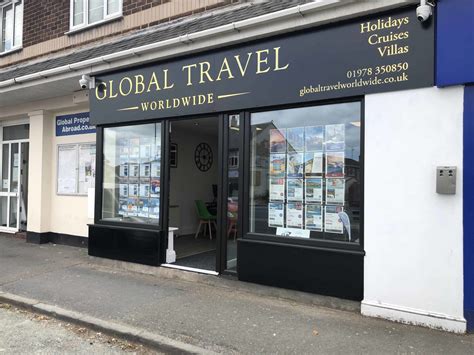 Why Using a high street travel agent is better than booking online
