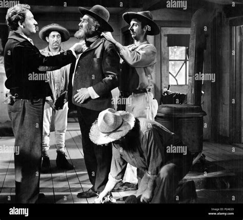 Tortilla flat spencer tracy hi-res stock photography and images - Alamy