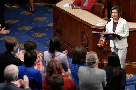 Nancy Pelosi renuncia al liderazgo demócrata en la Cámara de