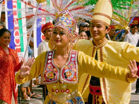 The Pangalay Dance Of Sabah Sabahnites Your Ultimate Sabah Guide