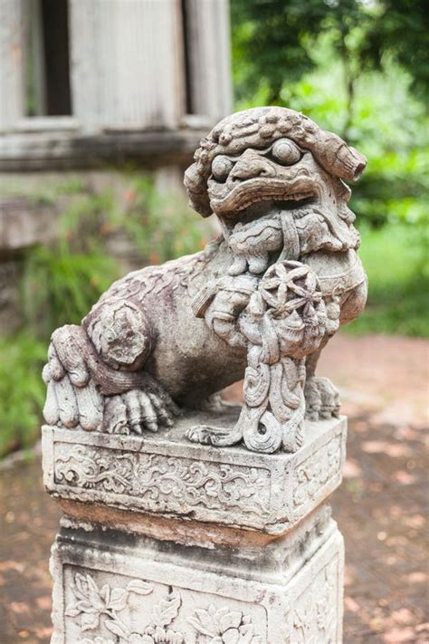 Chinese Lion Stone Statue Stock Image Image Of Guardian 44846113