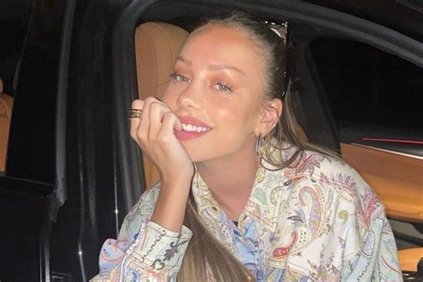 La polémica fotografía de Ester Expósito en bikini que recibió más de un millón de likes