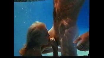 Fiesta En La Piscina Y Sexo Con Buenas Chicas Chupar Follar Y Correrse XVIDEOS