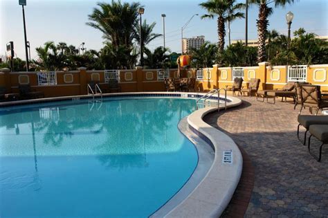 Best Price on Radisson Hotel Orlando Lake Buena Vista in Orlando (FL ...