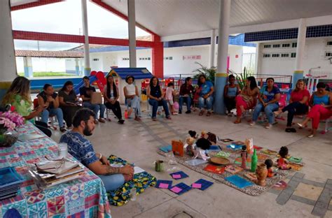 Formação Sobre Letramento Racial Crítico é Realizada Em Escola