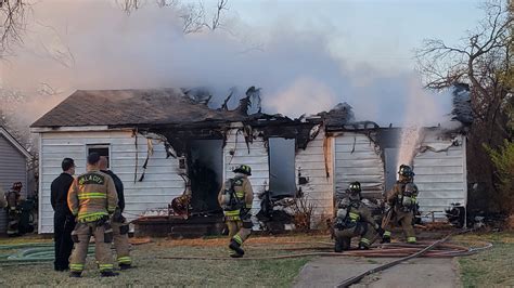 Fire Crews Battle Ne Okc House Fire