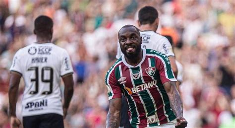 Quem foi o craque do 1º turno do Brasileirão 2022 Redação do LANCE