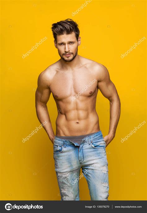 Sexy Modelo Masculino Fotos Imagens De Kiuikson 135078270