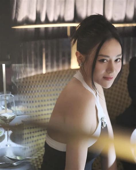 168 ảnh diễn viên Phương Oanh sexy diện bikini nóng bỏng