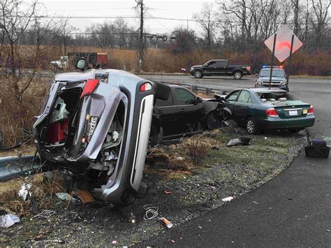 Three Car Accident Closes Portion Of Del 141 Video