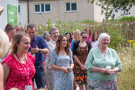 Ysgol Cae’r Gwenyn Visited By Naturalist Iolo Williams Uk