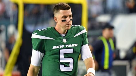 Ny Jets Make The Correct Decision Benching Zach Wilson For Mike White