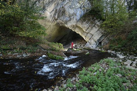 Le Gouffre De Belvaux Grottes De Han