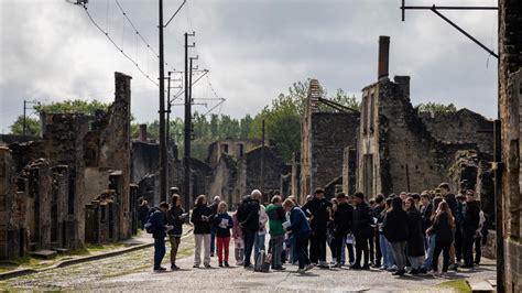 Au Village Martyr Doradour Sur Glane La M Moire Se Partage Depuis Ans