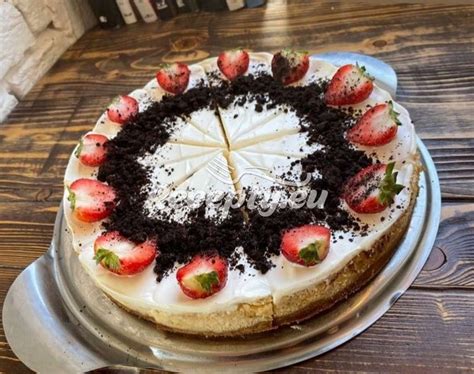 ᐉ Cheesecake zdobený oreo sušenkami a jahodami recepty eu