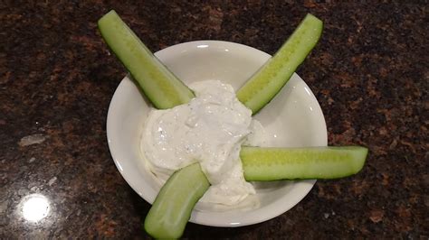 Low Carb Sour Cream Garlic Dip Youtube