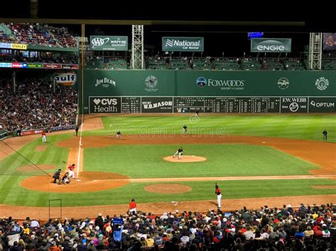 Fenway Park Boston Ma Editorial Stock Image Image Of Dirt 117102804