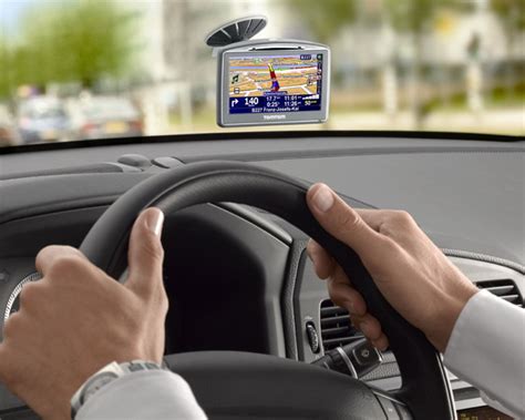 Как выбрать автомобильный GPS-навигатор в машину
