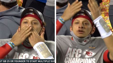 Patrick Mahomes Blows Kisses To His Girlfriend Brittany Matthews