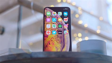 The Definitive iPhone XS Max Review - YouTube