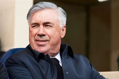 karlo ancelotti otreagiroval na prizyvy vkliucit neimara  sostav