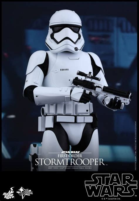 Hot Toys The Force Awakens Kylo Ren And Stormtrooper Action Figures Geektyrant Stormtrooper