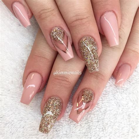 Kim on Instagram Nude pink champagne naglar nagelkär nagelteknolog naglarstockholm