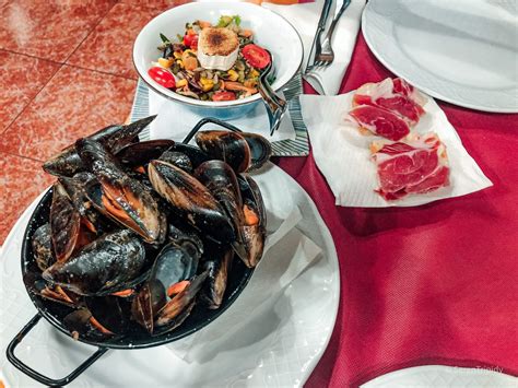 Where To Find The Best Food In Tossa de Mar | SerenTripidy Guide