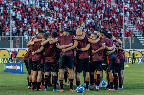 Jornal Correio Largada do Vitória na Série B marca feito inédito em 2023